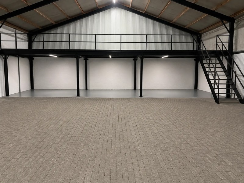 Het magazijn van Netjesweg in Beesd